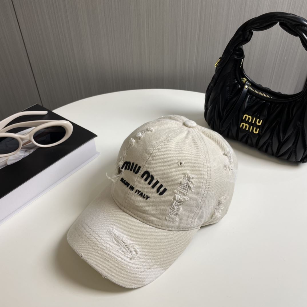 Miu Miu Caps